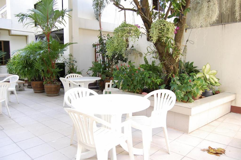 Veerachai Court Chiang Mai Extérieur photo