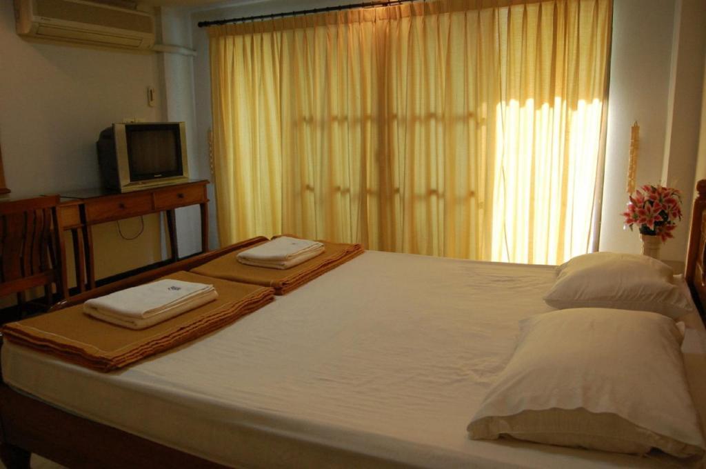 Veerachai Court Chiang Mai Chambre photo